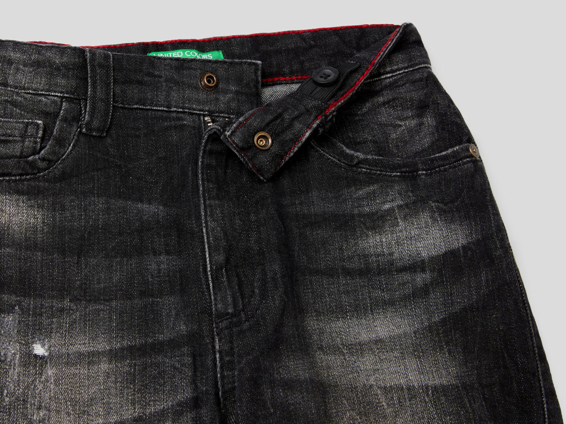 Carrot Fit-Jeans aus stretchiger Baumwolle image number null