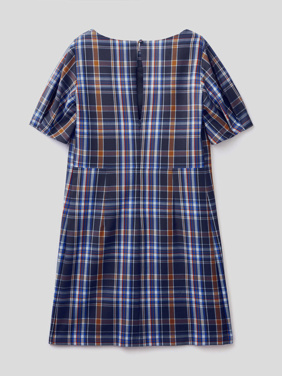 Kleid aus fließendem Stoff mit Karomuster image number 2