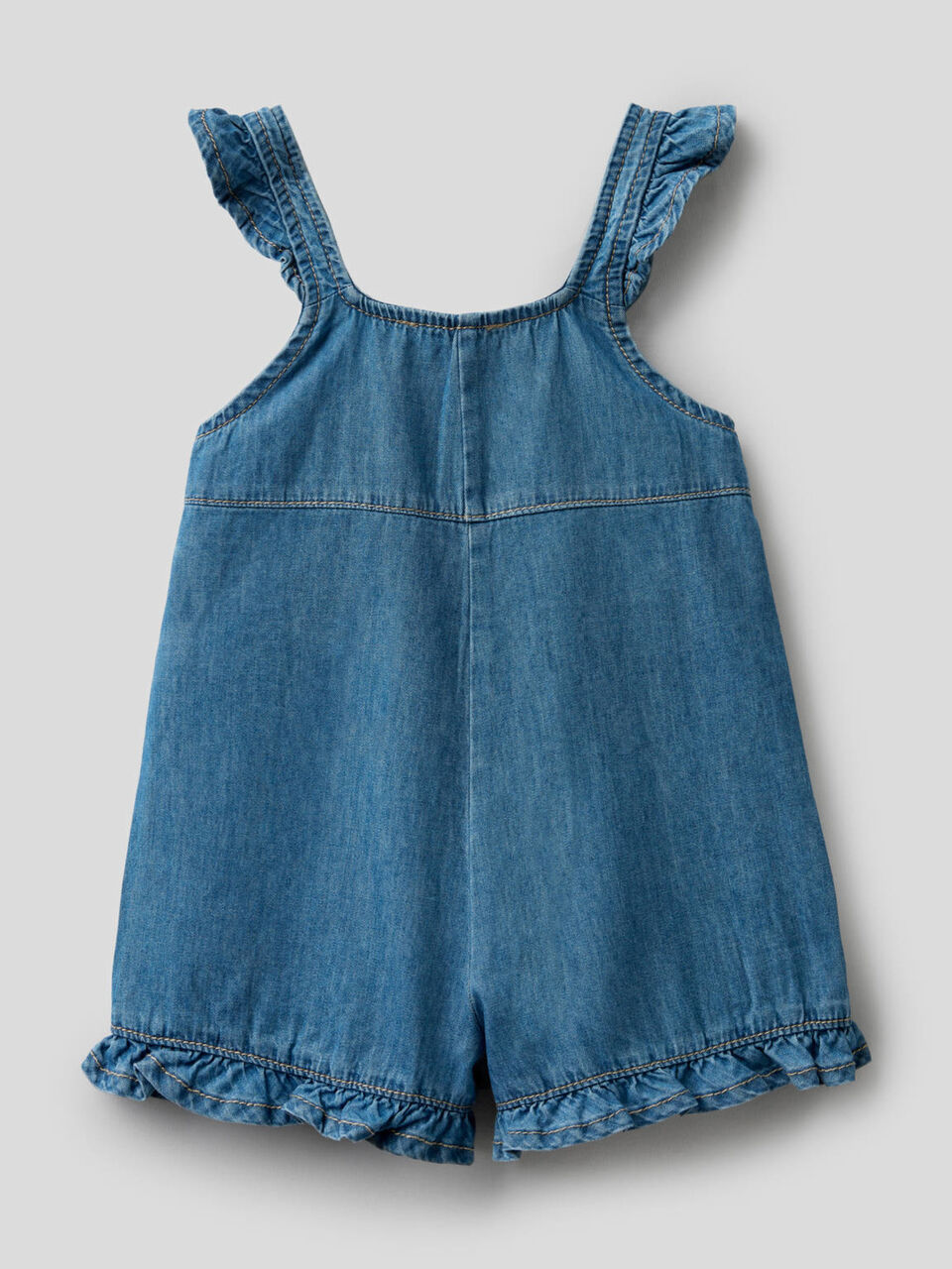 Latzhose aus Chambray image number 2