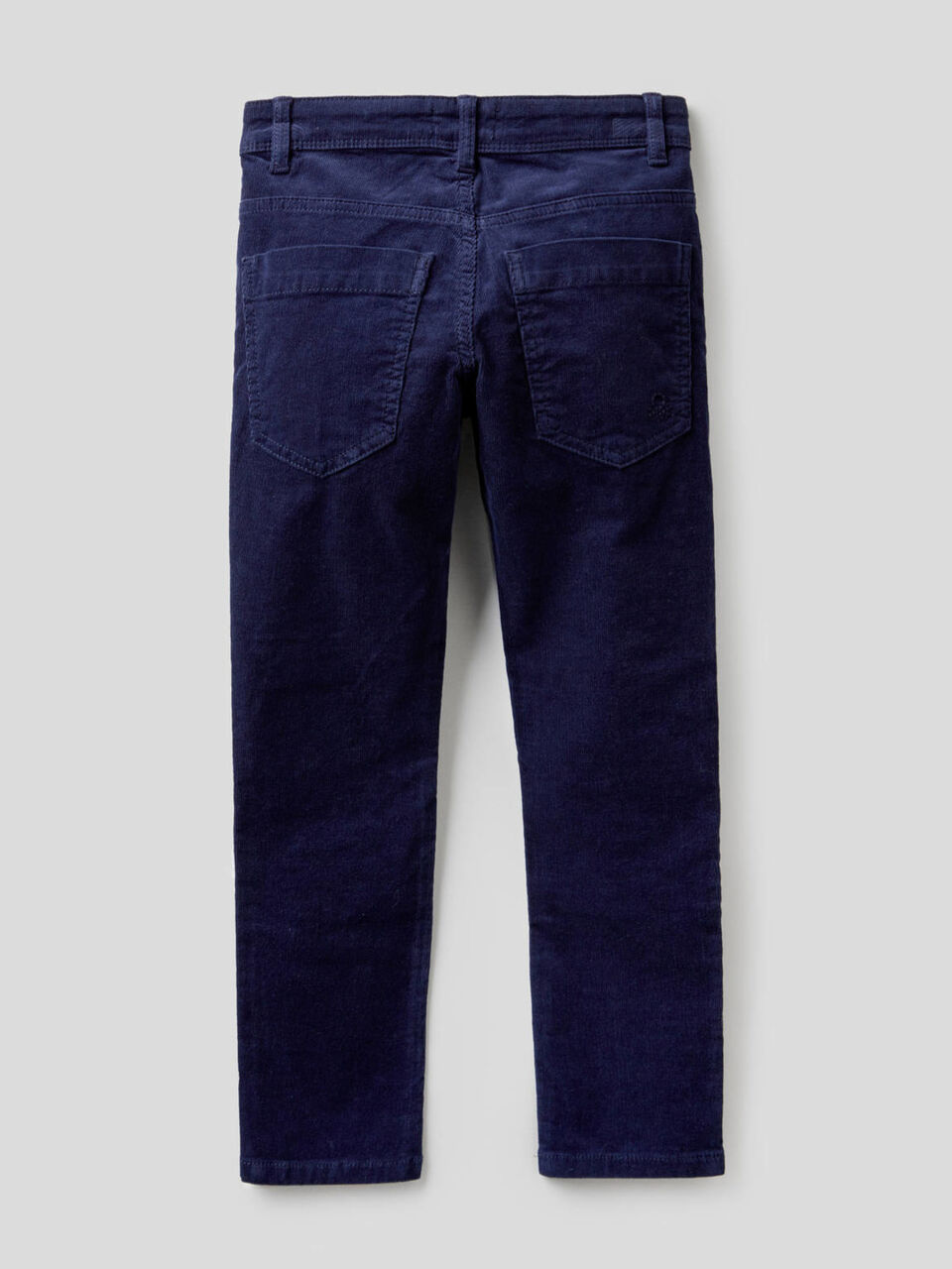 Slim-Fit-Hose aus stretchigem Samt image number 2