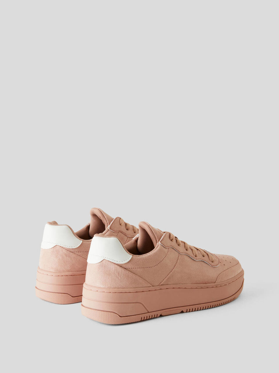 Sneakers mit hoher Sohle image number 2