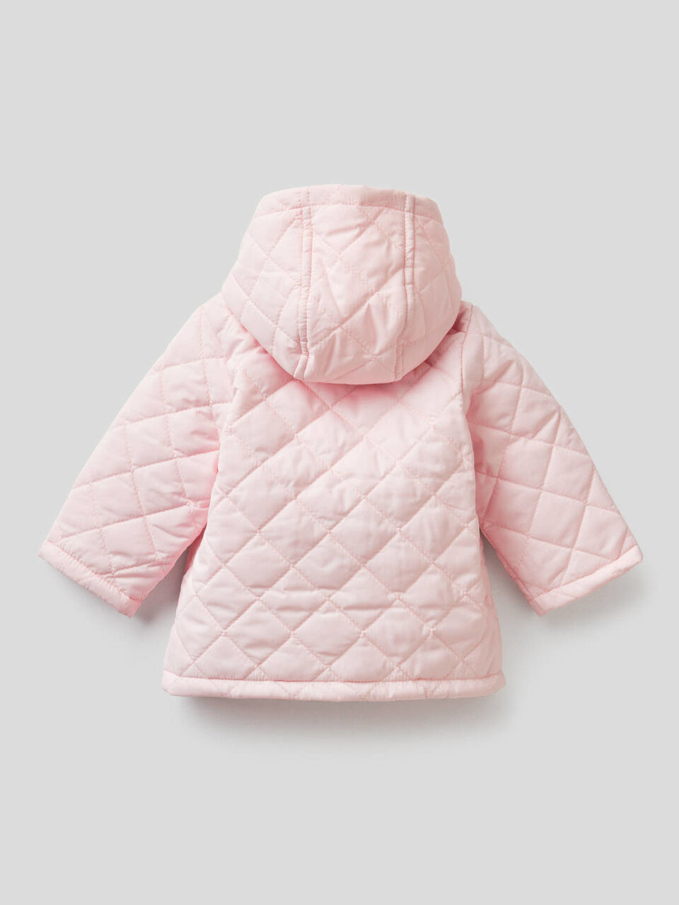 Wattierte Jacke mit Steppnähten und Kapuze image number 2