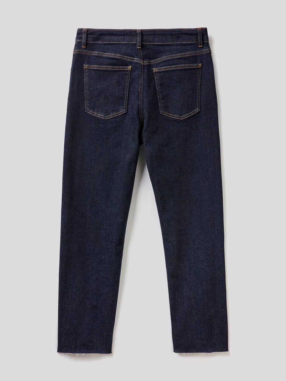 Five-Pocket-Jeans im Mom-Fit image number 2
