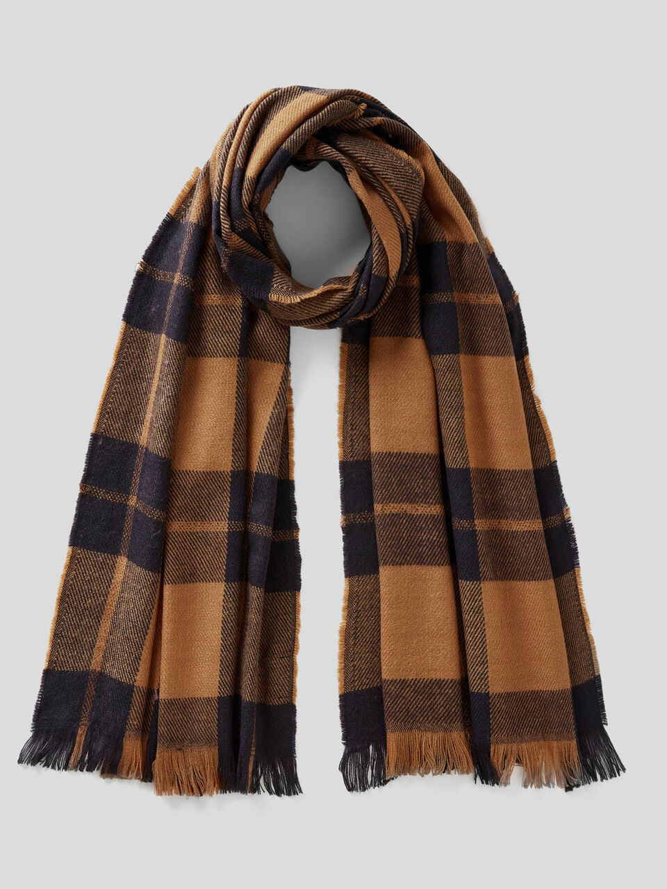 Gemusterte Schal mit Lurex image number 1