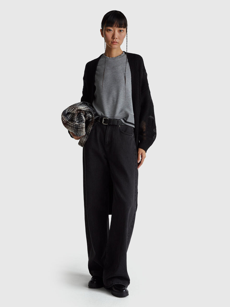 SLEEVELESS SWEATER Damen image number null
