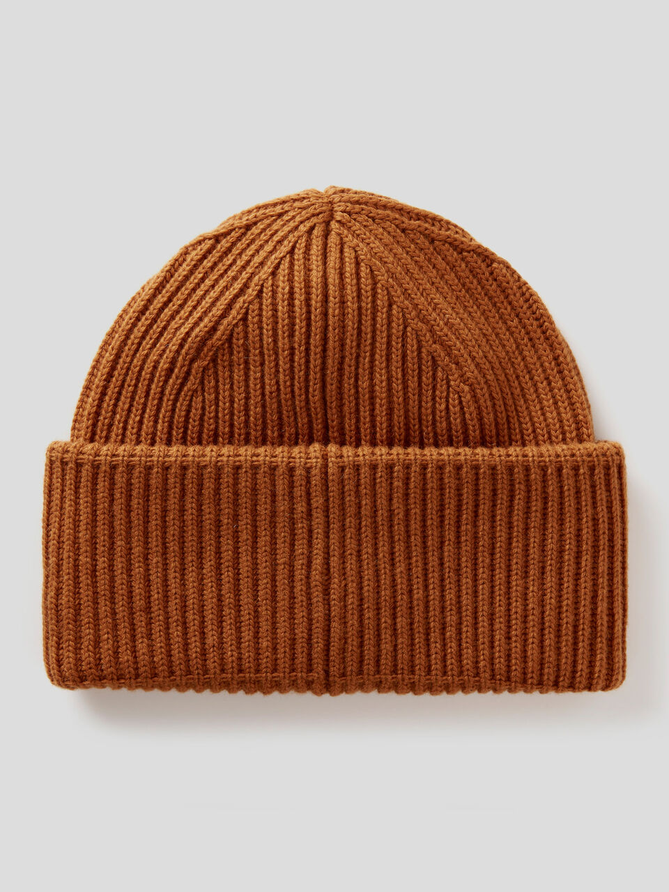 Gerippte Mütze aus einer Mischung aus Wolle und Cashmere image number 2