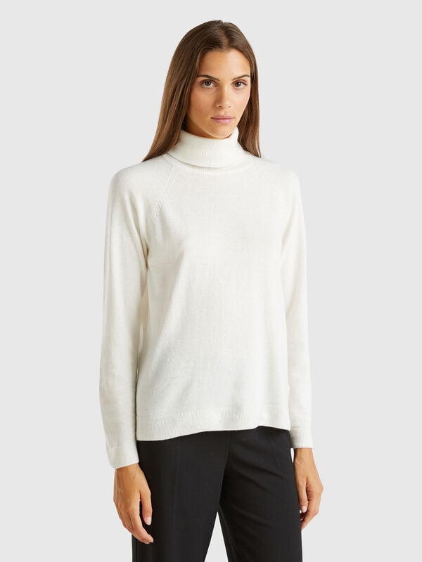 Rollkragenpullover aus Mischwolle und Cashmere in Cremeweiß Damen