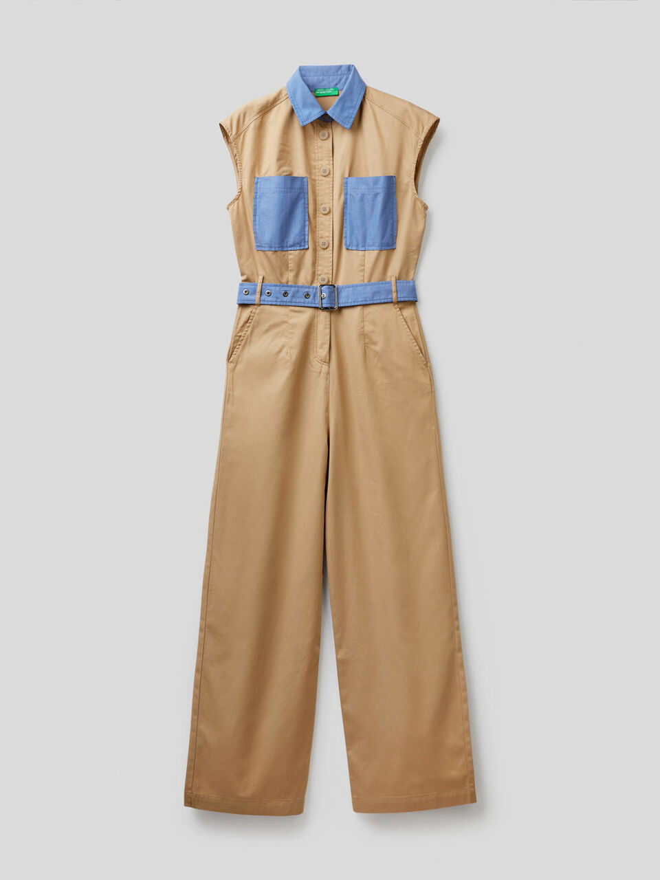 Jumpsuit aus Baumwolle mit Details in einer Kontrastfarbe image number 1