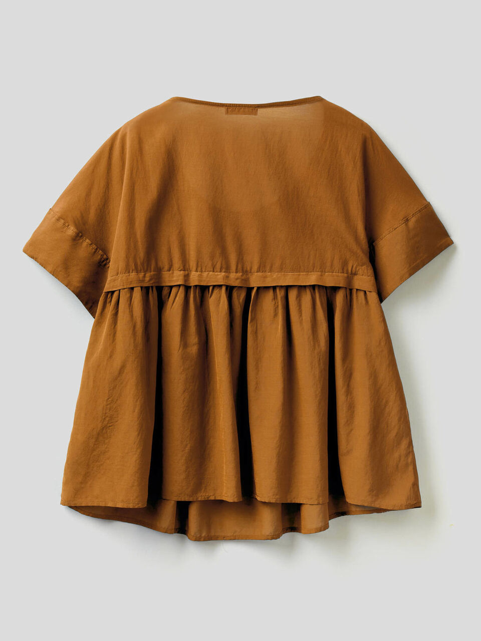 Leichte Bluse mit Maxi-Rüsche image number 2