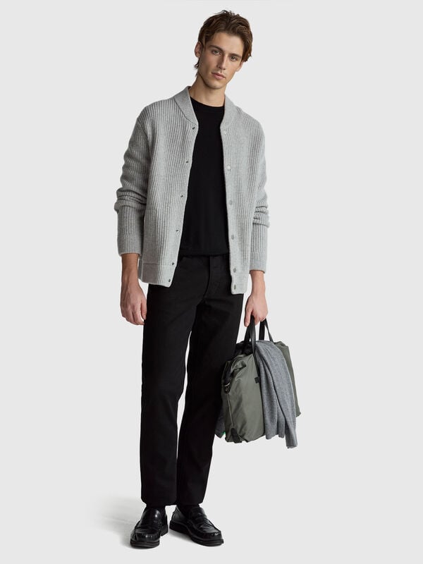 Schwarzer Pullover aus reiner Merinowolle Herren