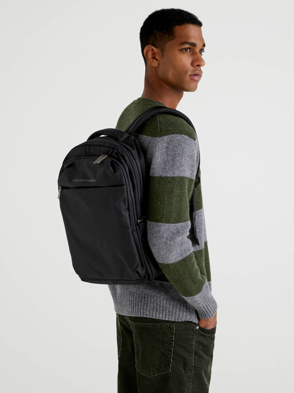 Rucksack mit mehreren Taschen und Laptopfach image number 2