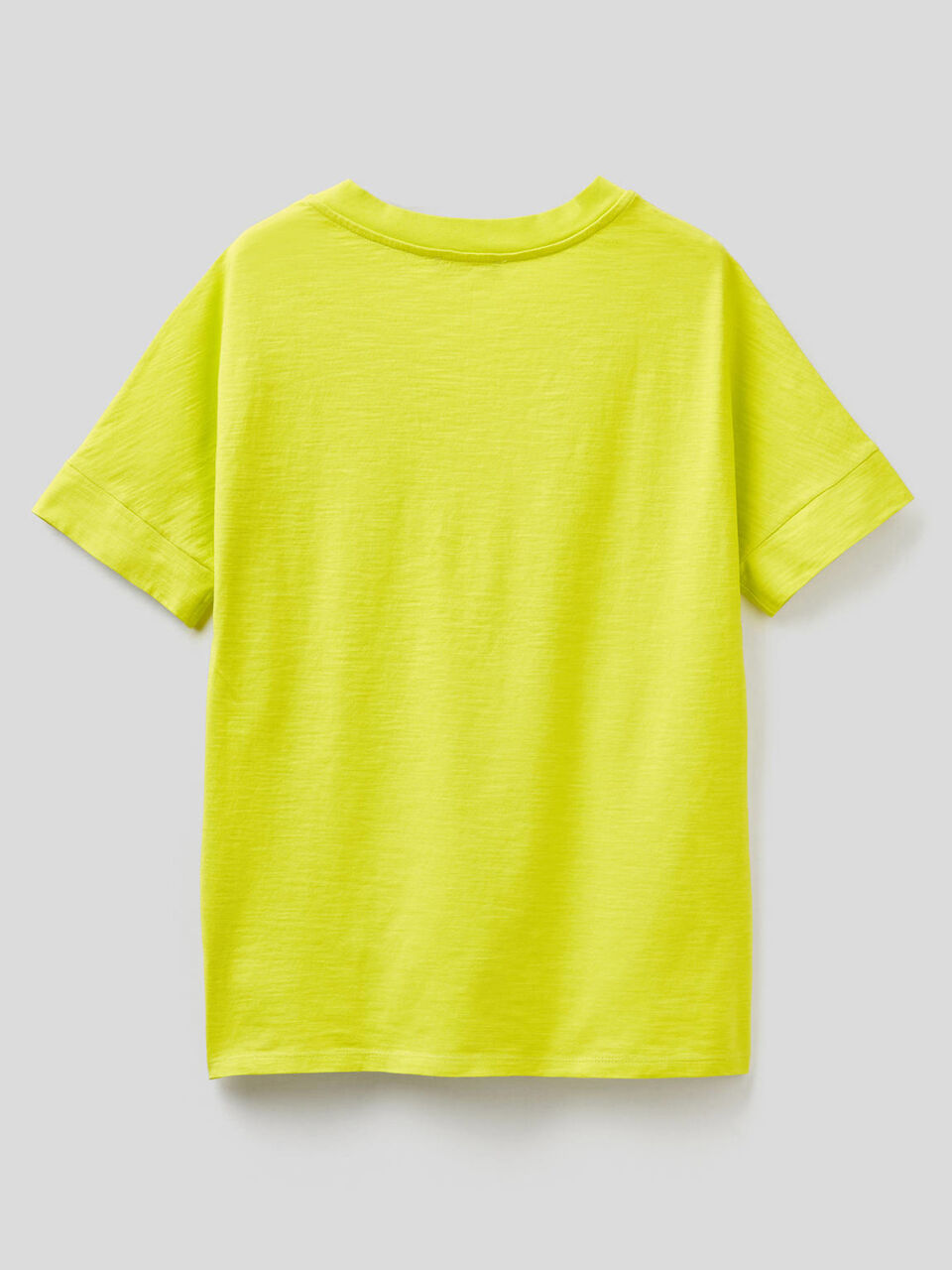 T-Shirt aus 100% Baumwolle mit V-Ausschnitt image number 2