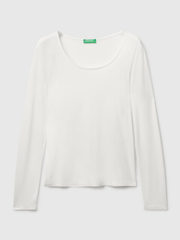 Slim-Fit-T-Shirt aus Stretch-Viskose Slim-Fit-T-Shirt aus Stretch-Viskose Damen