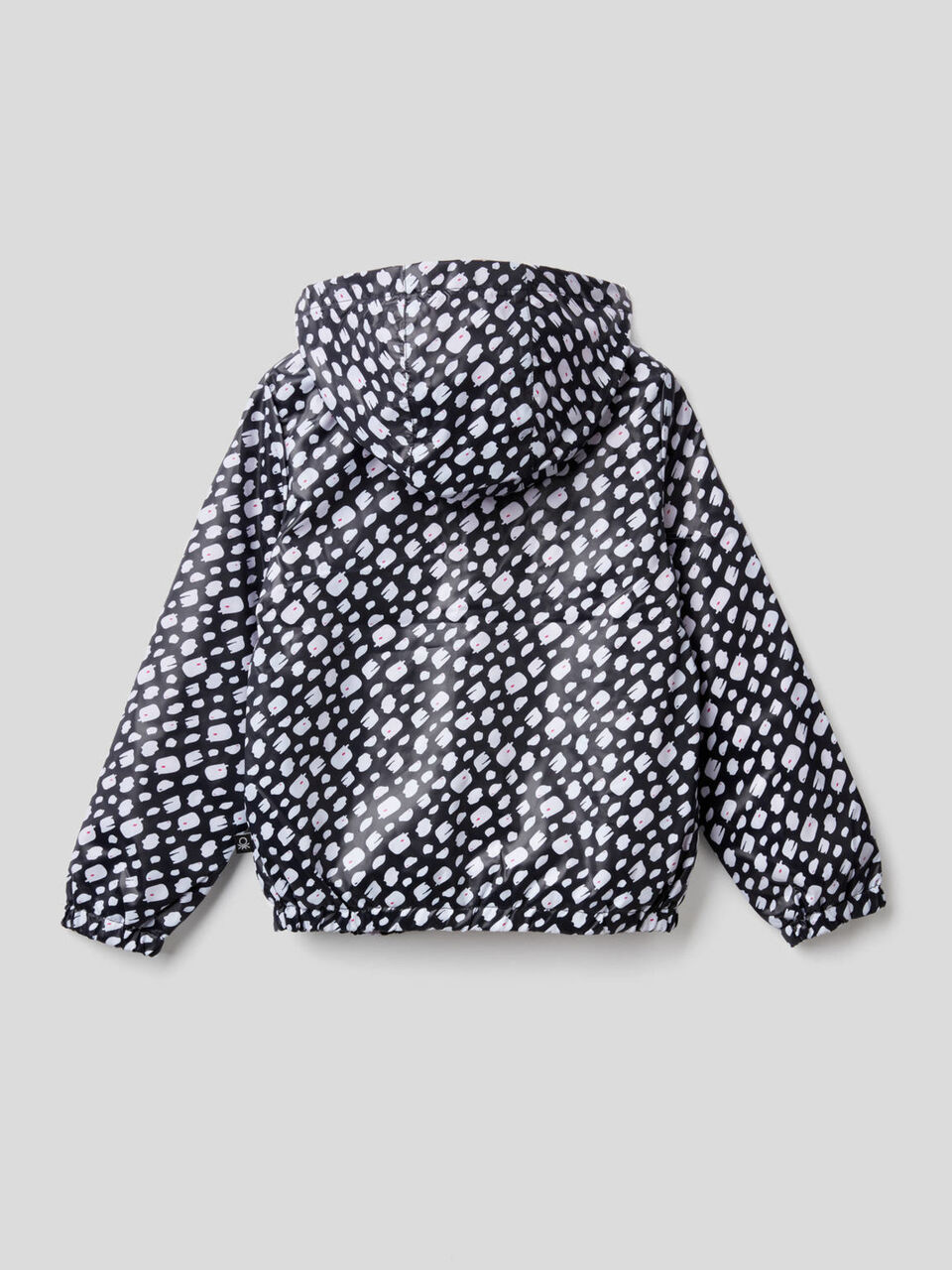 Jacke aus technischem Stoff mit Kapuze image number 2
