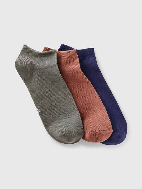 Drei Paar kurze Socken