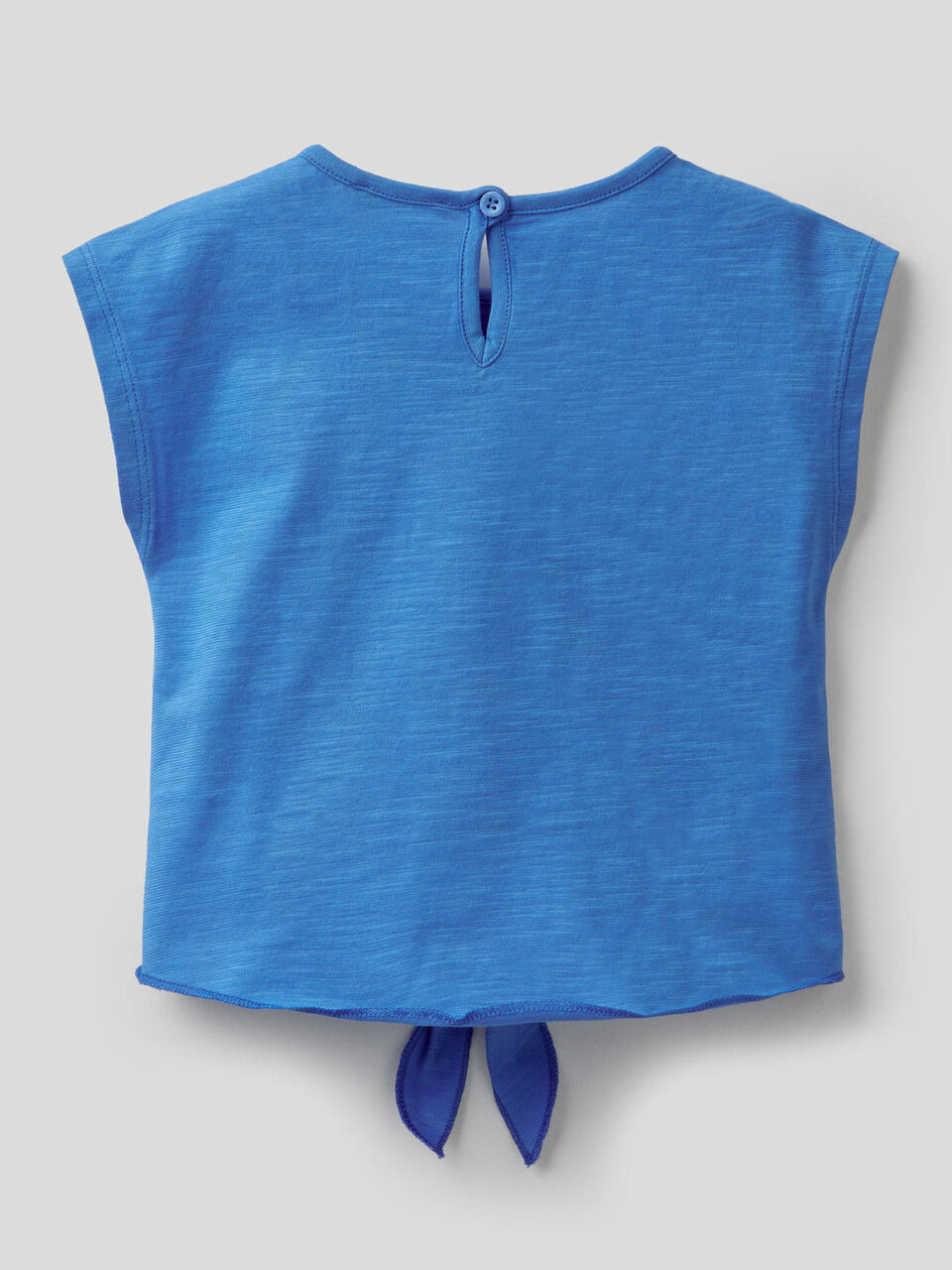T-Shirt aus 100% Baumwolle mit Schleife am Unterrand image number 2