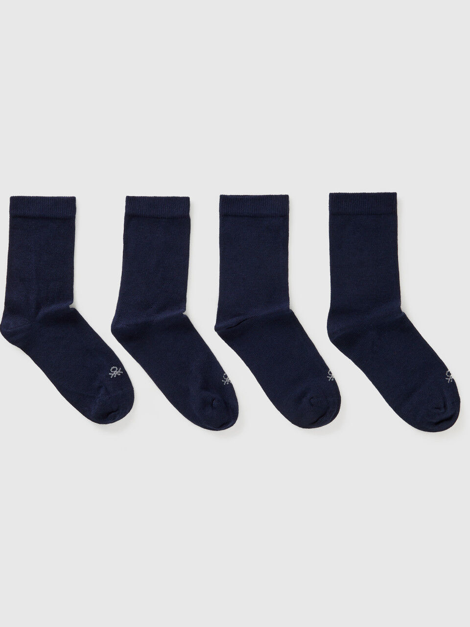 Vier Paar Socken in Dunkelblau