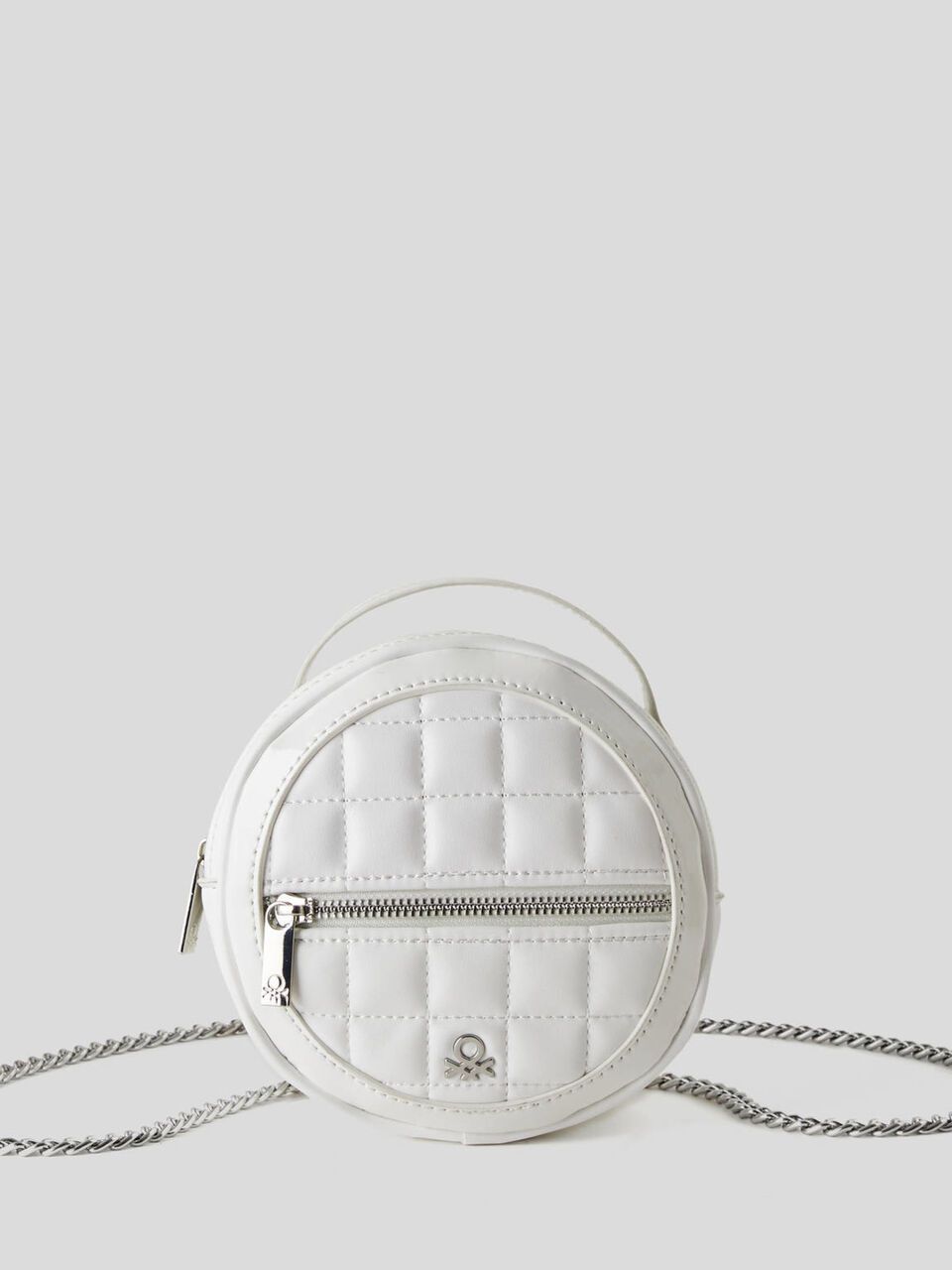 Runde Tasche mit gehämmerter Verarbeitung image number 1