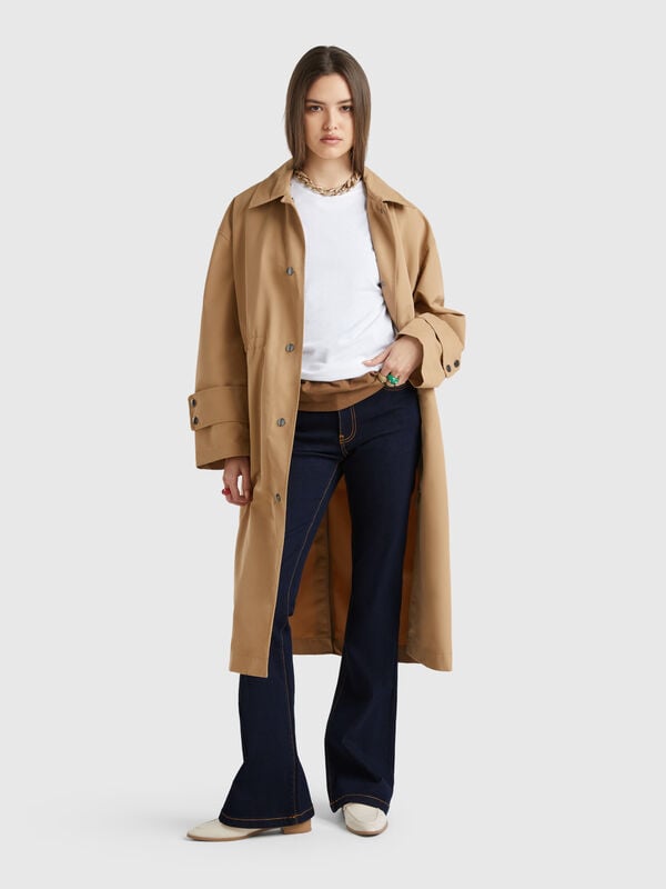 Schlagjeans aus Baumwollmischung Damen