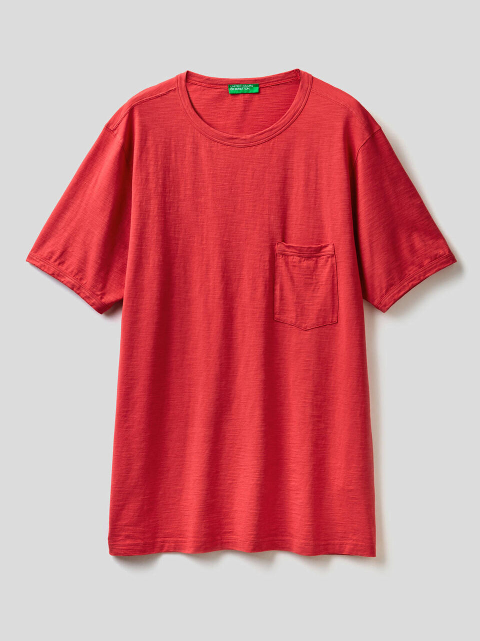 T-Shirt aus Baumwolle mit Tasche image number 1