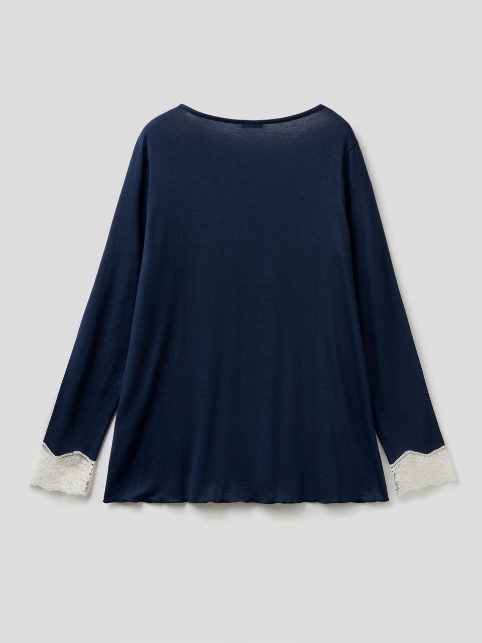Shirt mit Detail in Spitze image number 2