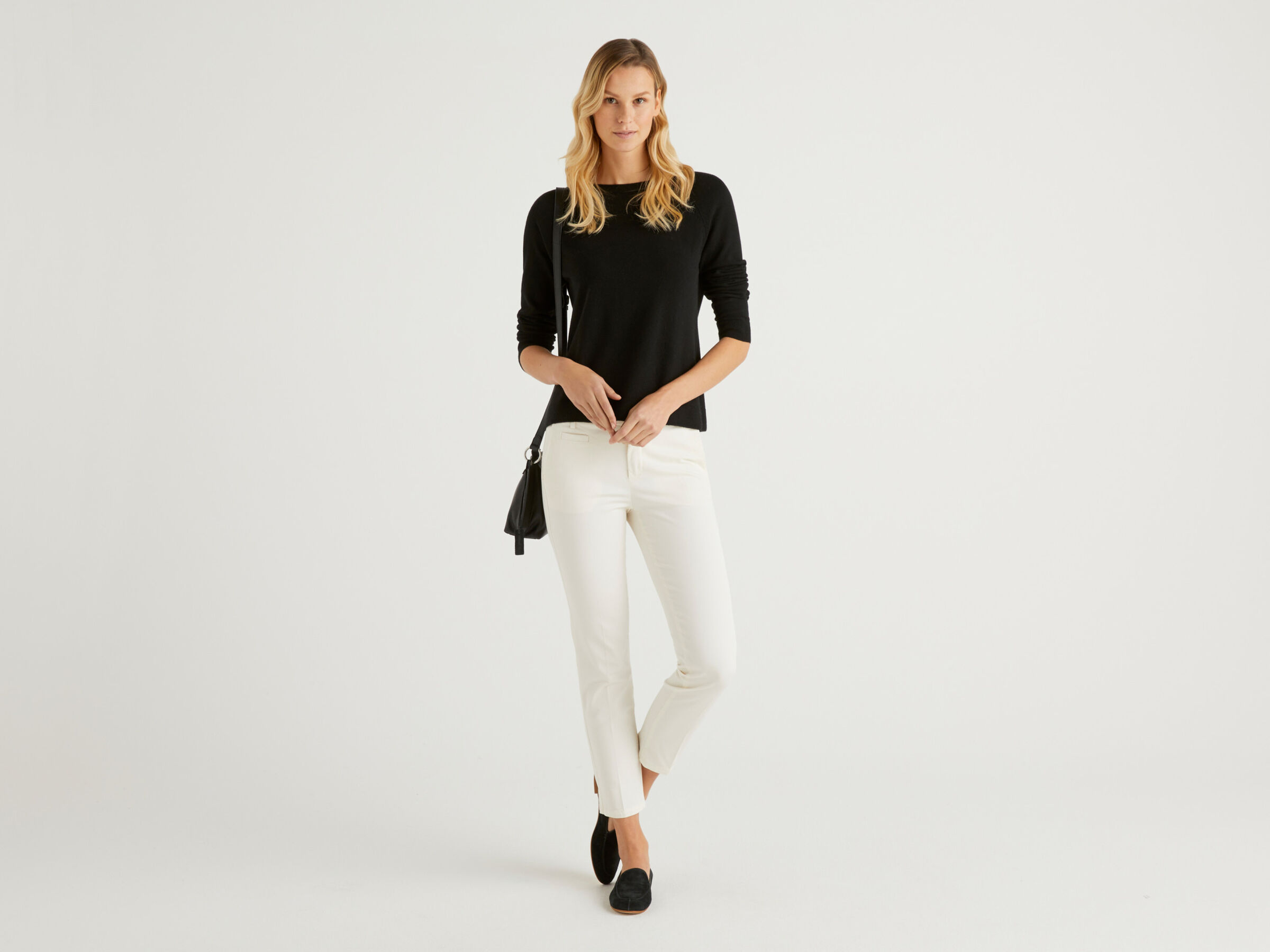 Pullover aus Wolle und Cashmere mit Rundausschnitt image number 3