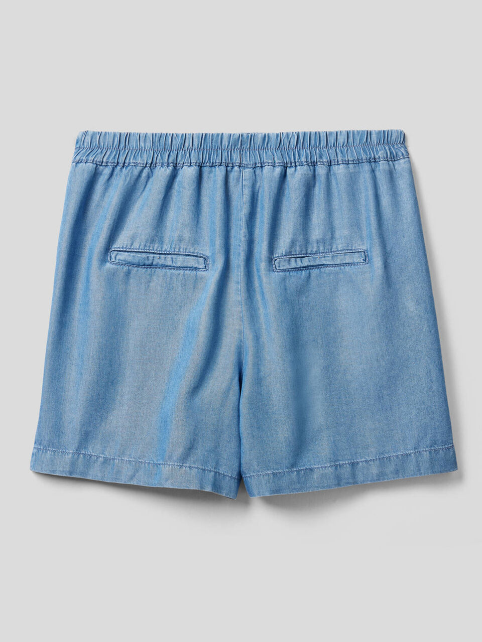 Fließende Shorts mit Jeans-Effekt image number 2