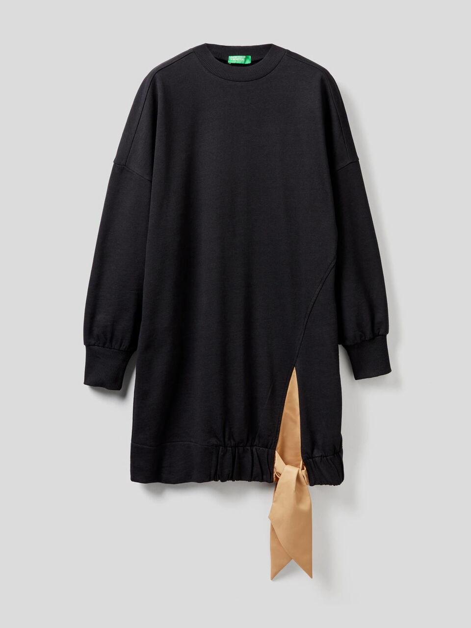 Kleid aus Sweatstoff mit Masche am Saum unten image number 1