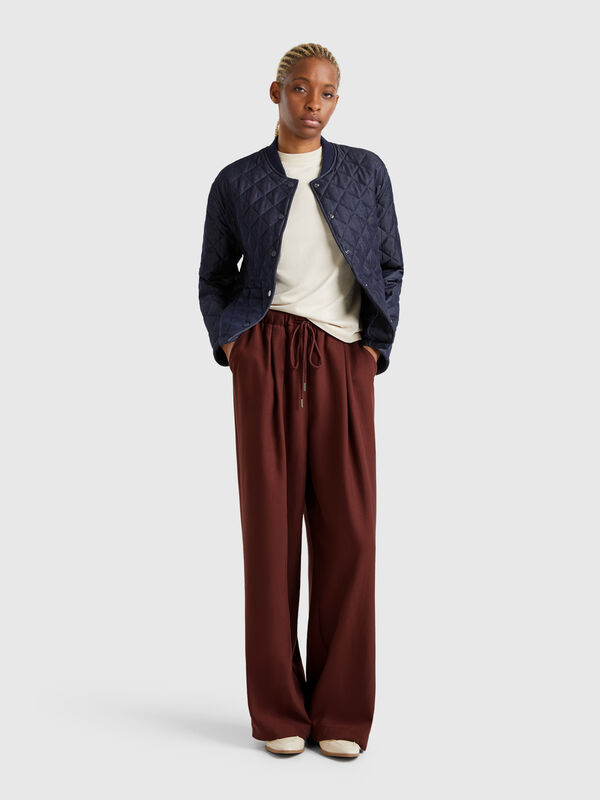 Weite Hose aus Viskosemischung Damen