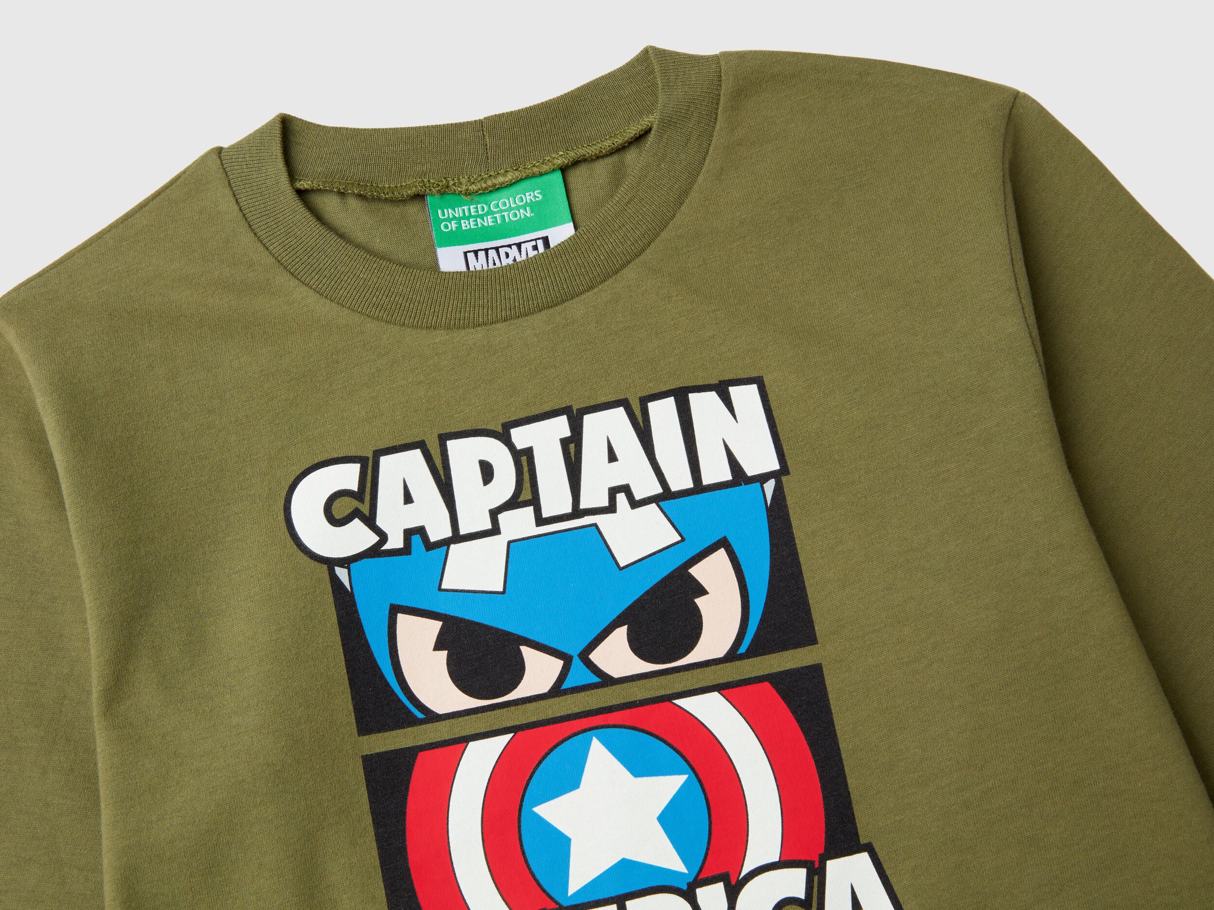 T Shirt Marvel Captain America in Grun Grun Benetton