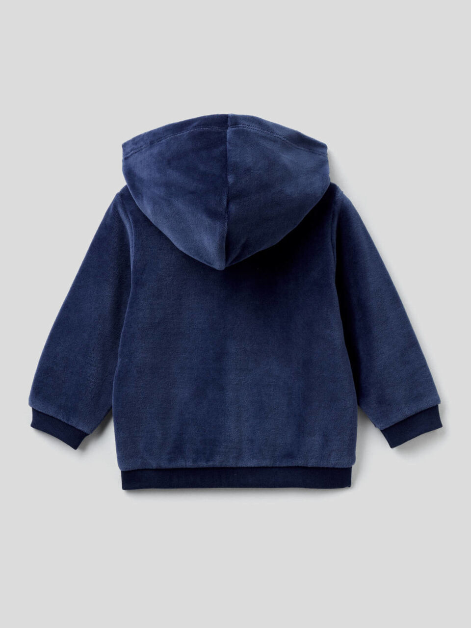 Sweatshirt aus Chenille mit Reißverschluss und Kapuze image number 2