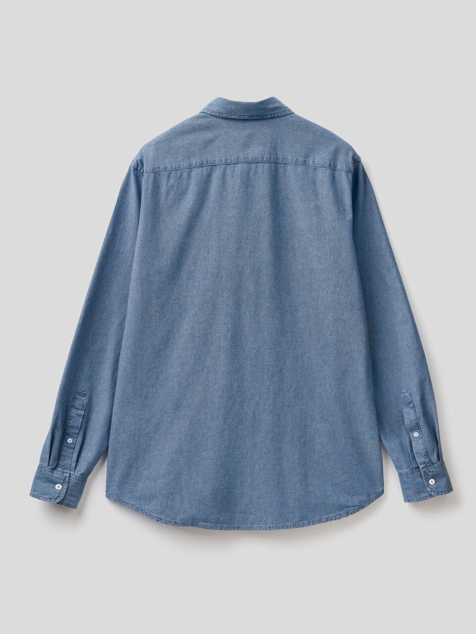 Slim-Fit-Hemd aus Chambray in 100% Baumwolle image number 2