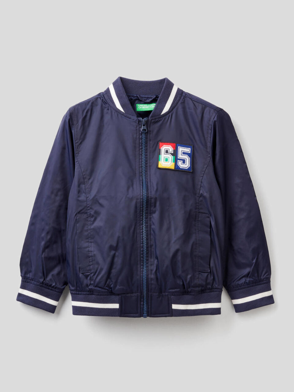 Jacke im College-Stil aus technischem Stoff image number 1