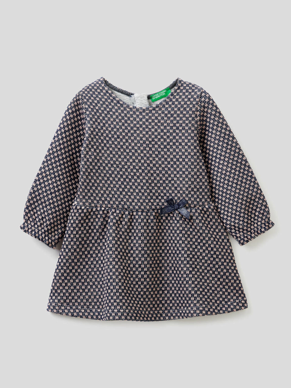 Kleid mit zweifarbigem geometrischen Muster image number 1