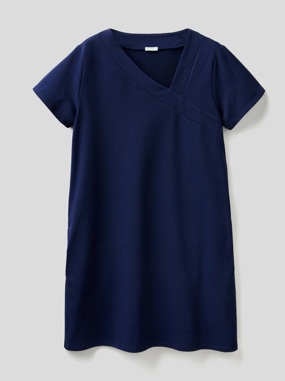 Kleid mit asymmetrischem Halsausschnitt image number 1