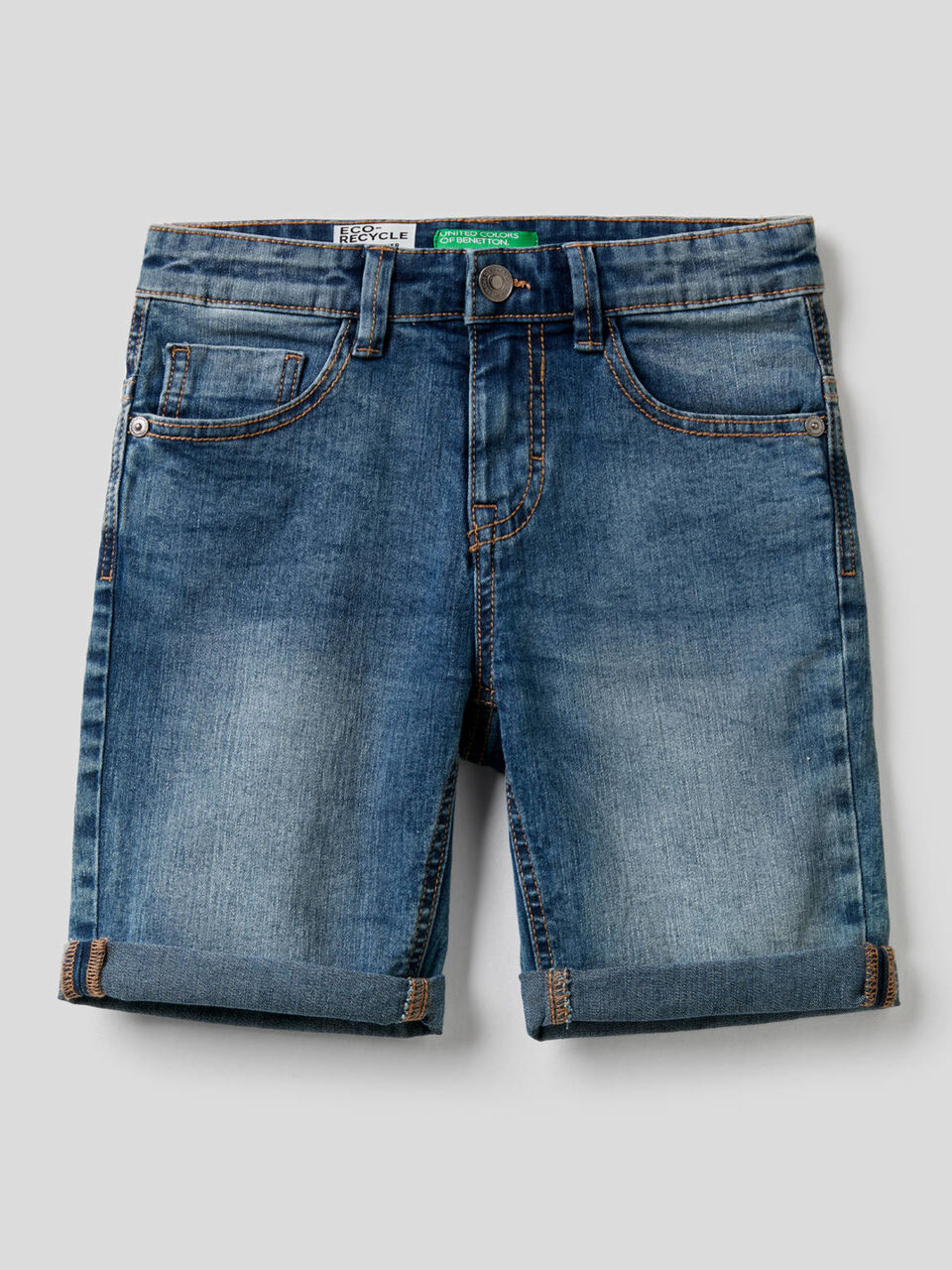 Slim-Fit-Bermuda image number null