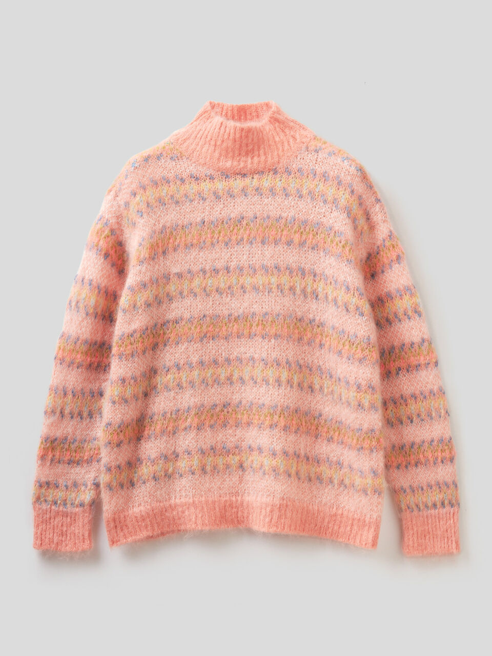 Pullover in einer Mohair-Mischung mit hohem Kragen image number 1