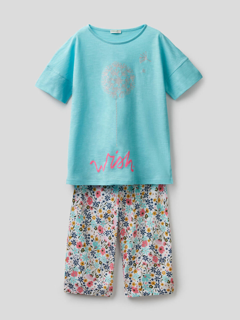 Pyjama mit Print und Cropped-Hose image number 1