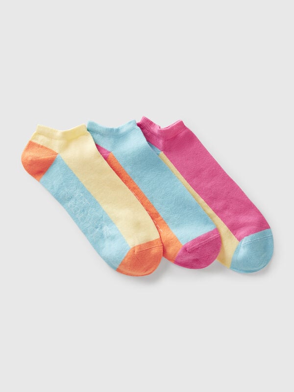 Drei Paar Colourblock-Socken