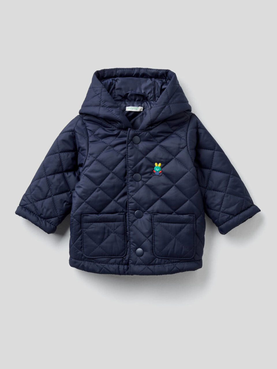 Wattierte Jacke mit Steppnähten und Kapuze image number 1