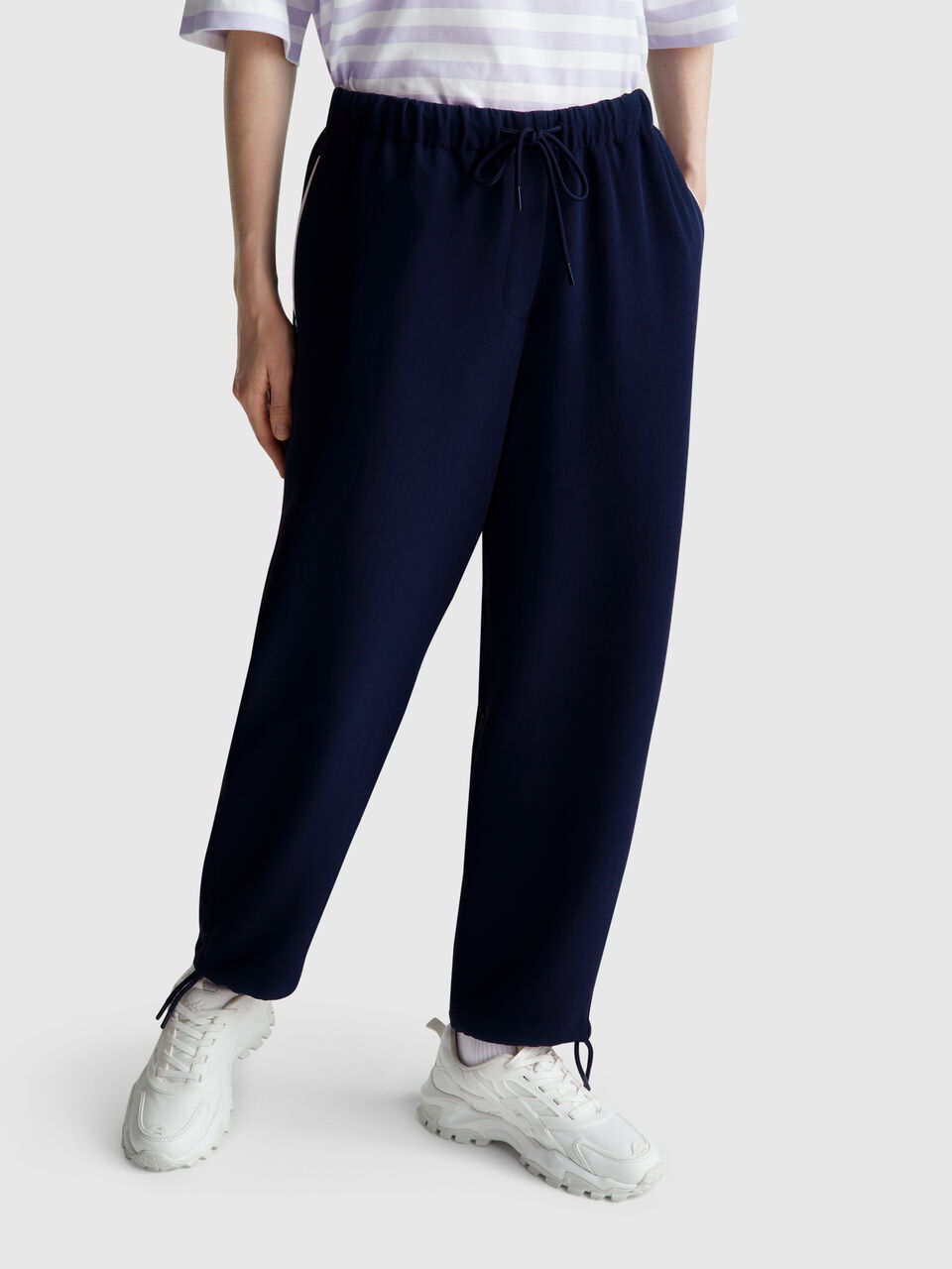 TROUSERS Damen image number null
