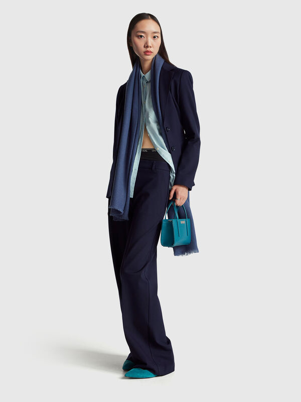 Weite Hose aus elastischem Viskose-Mix Weite Hose aus elastischem Viskose-Mix Damen