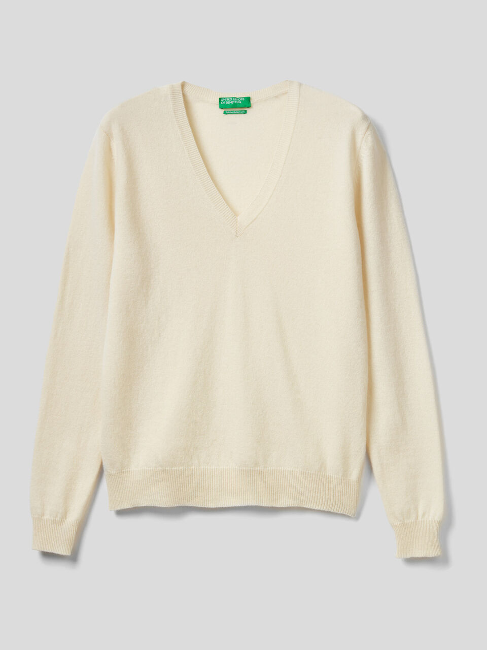 Pullover aus reiner Schurwolle mit V-Ausschnitt image number 1