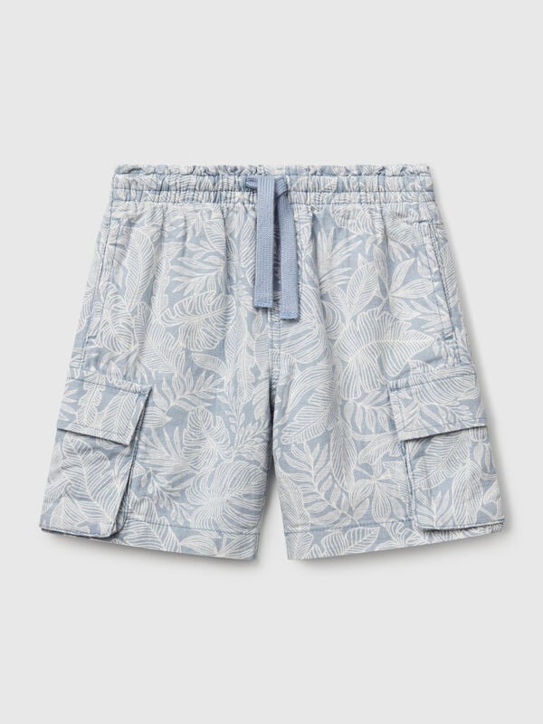 Cargo-Bermudashorts mit tropischem Print Jungen