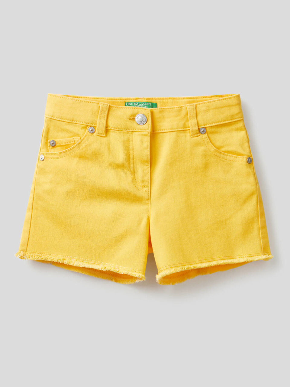 Shorts in einer stretchigen Baumwollmischung image number null