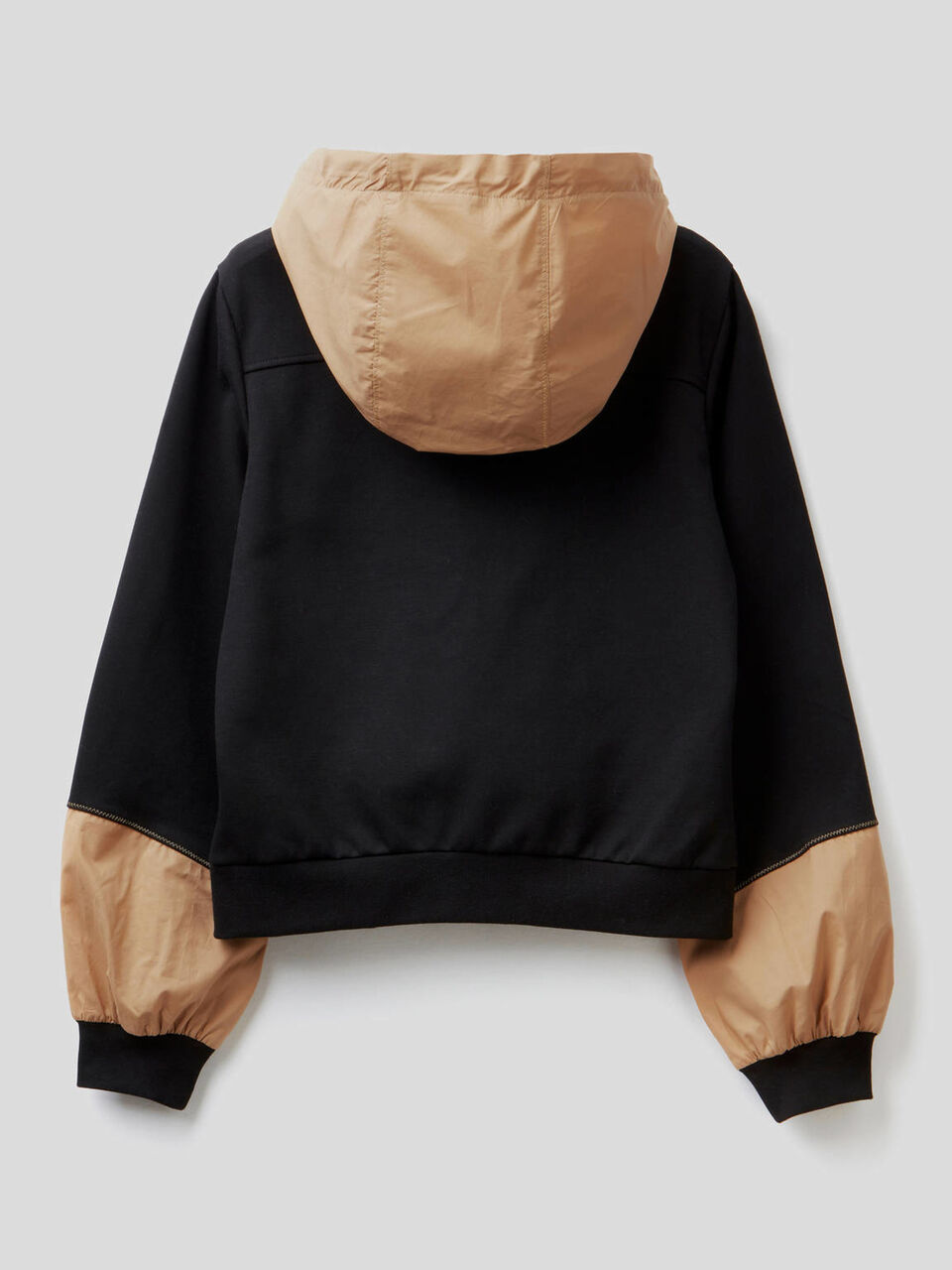 Sweatshirt mit Reißverschluss und Kapuze image number 2