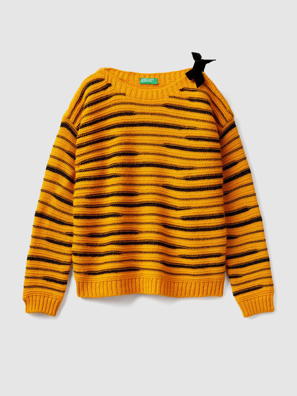 Pullover mit U-Boot-Ausschnitt und Masche image number 1