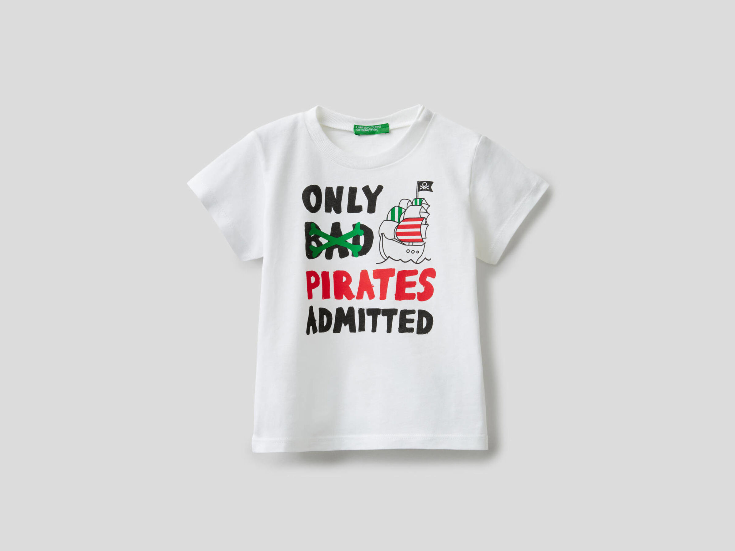 T-Shirt aus Baumwolle mit Piraten-Print image number null
