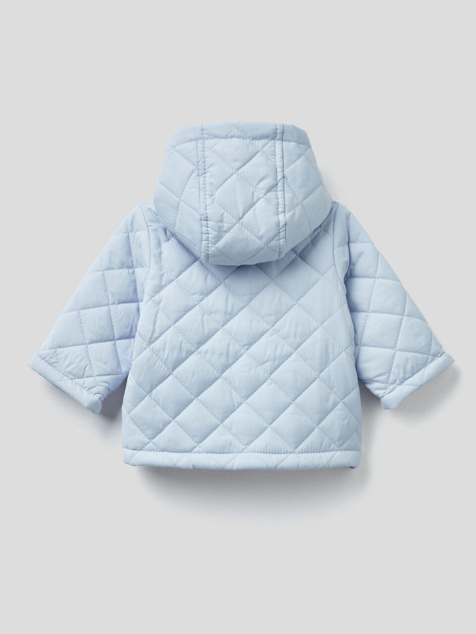 Wattierte Jacke mit Steppnähten und Kapuze image number 2