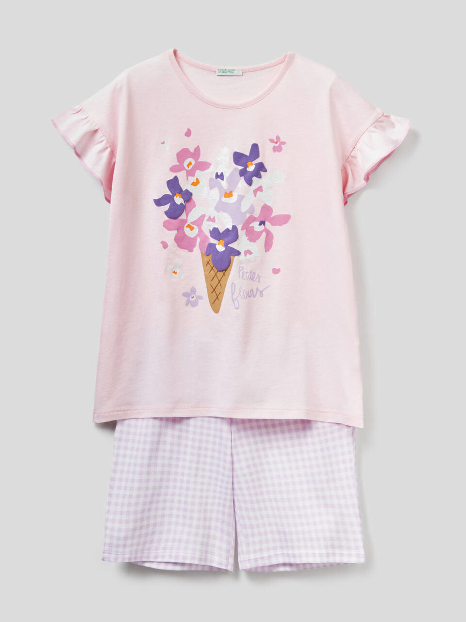 Kurzer Pyjama bestehend aus T-Shirt und Bermuda image number 1